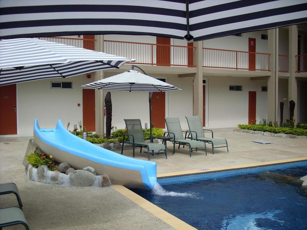 Trans International Hotel Nadi Eksteriør billede